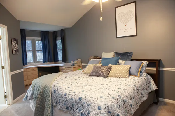 $399,900 | 2018 West Coachlight Drive, Jackson, MI 49201