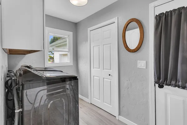 $399,900 | 2018 West Coachlight Drive, Jackson, MI 49201