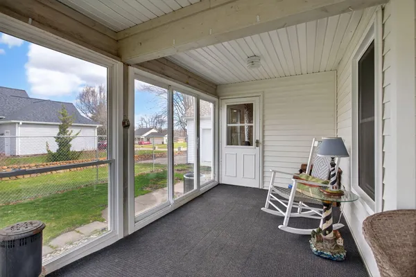 $399,900 | 2018 West Coachlight Drive, Jackson, MI 49201
