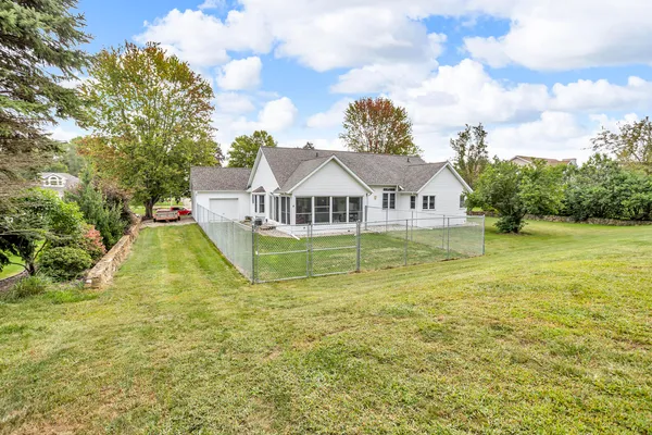 $399,900 | 2018 West Coachlight Drive, Jackson, MI 49201