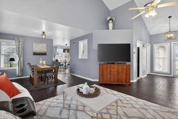 $399,900 | 2018 West Coachlight Drive, Jackson, MI 49201