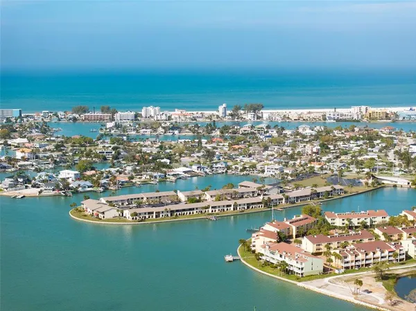 $349,999 | 507 Plaza Seville Court, Unit 13, Treasure Island, FL 33706