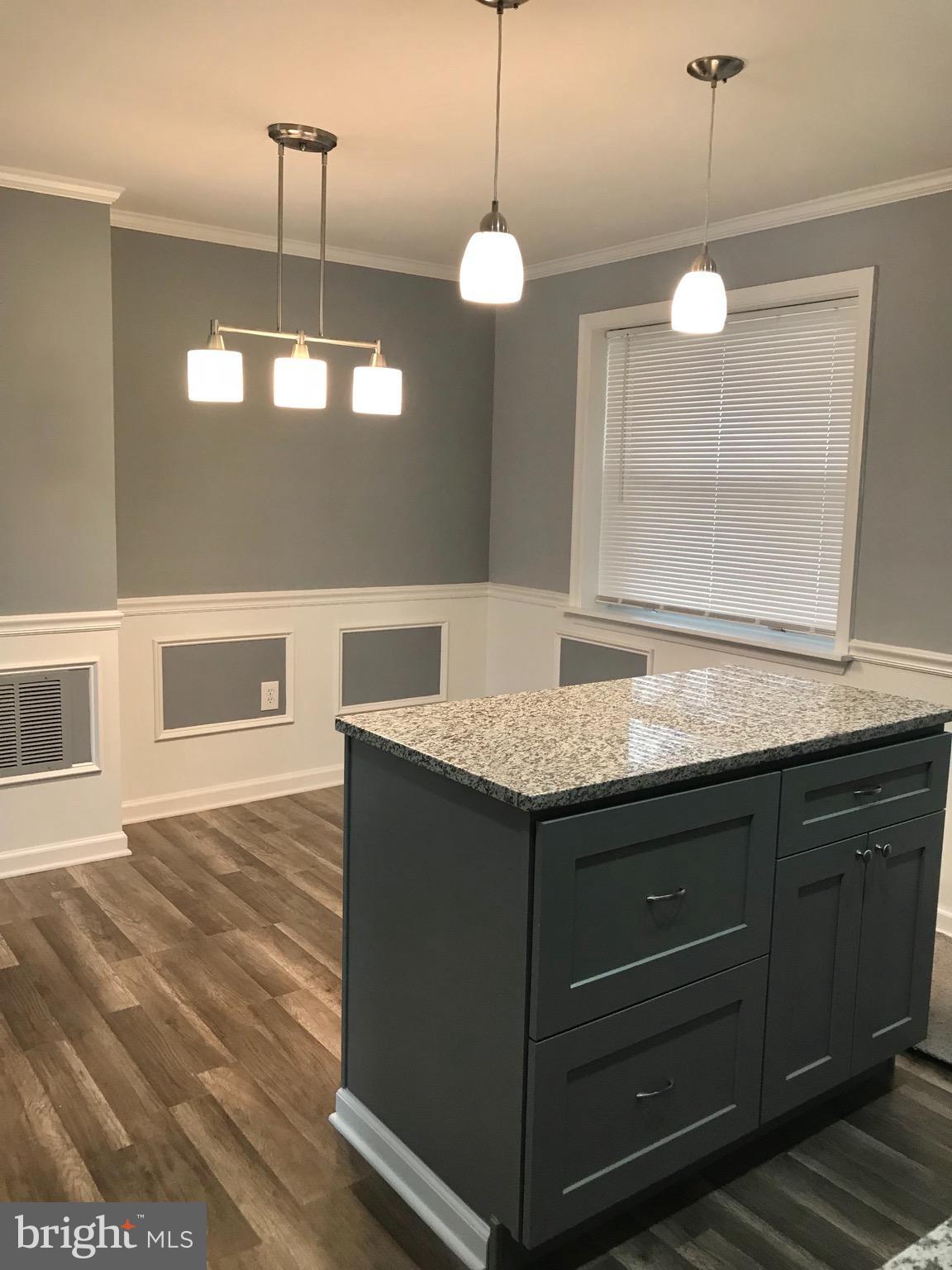 3404 North Point Road Baltimore, MD 21222 - Photo 4 of 12 Dining Room