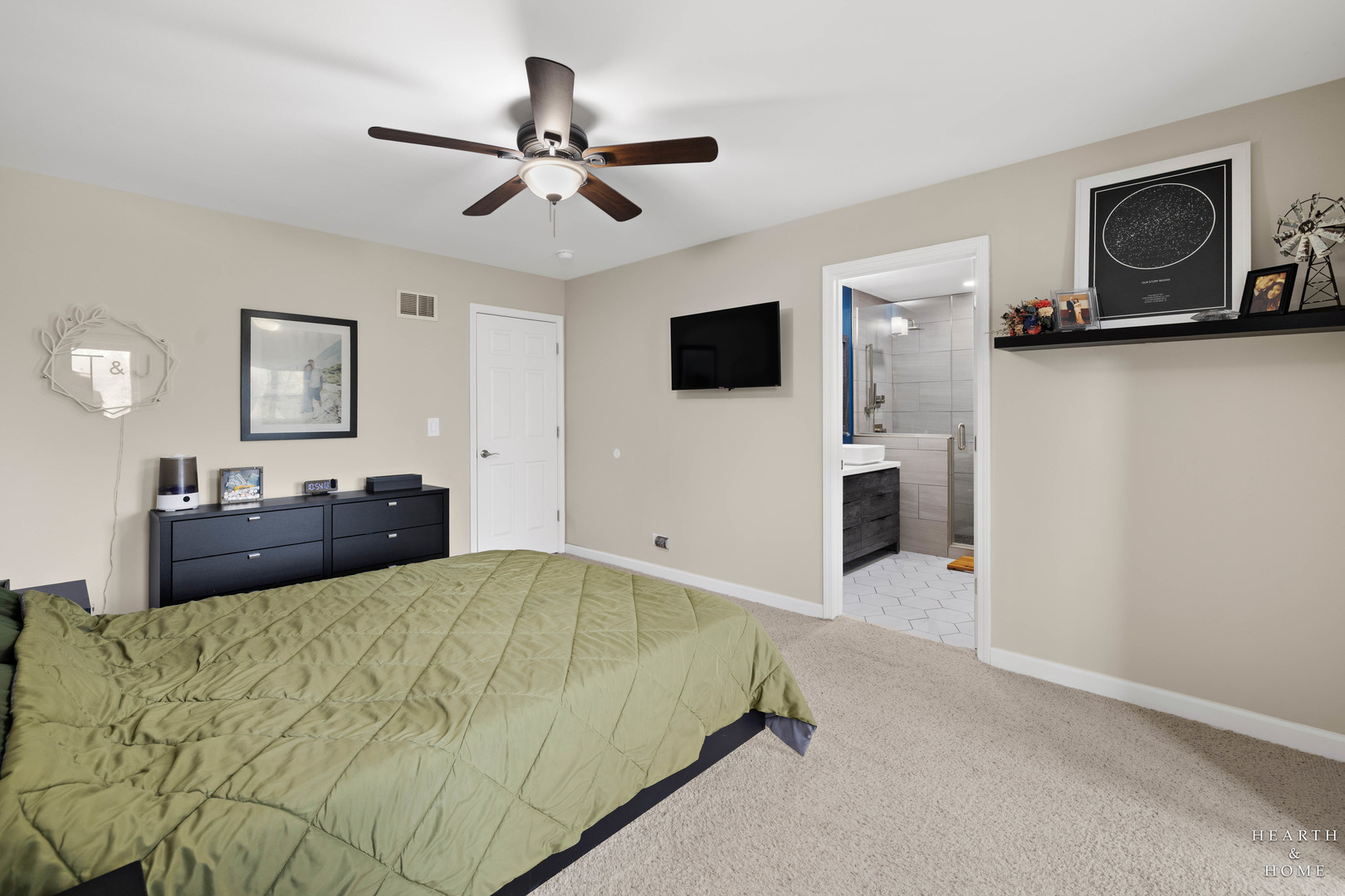 555 Rodenburg Road Roselle, IL 60172 - Photo 12 of 37