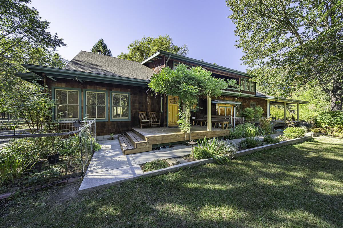255 Davidson Road Williams, OR 97544 - Photo 2 of 82 DSC03883-HDR-Edit