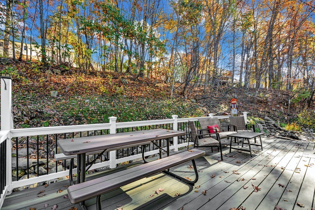 16 Barrett Road Marlborough, MA 01752 - Photo 37 of 41