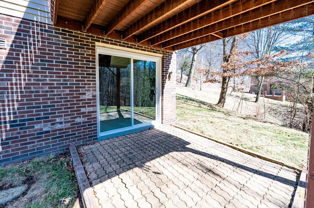 24 Lynmar Road Pittsburgh, PA 15209 - Photo 27 of 39 a view of outdoor space