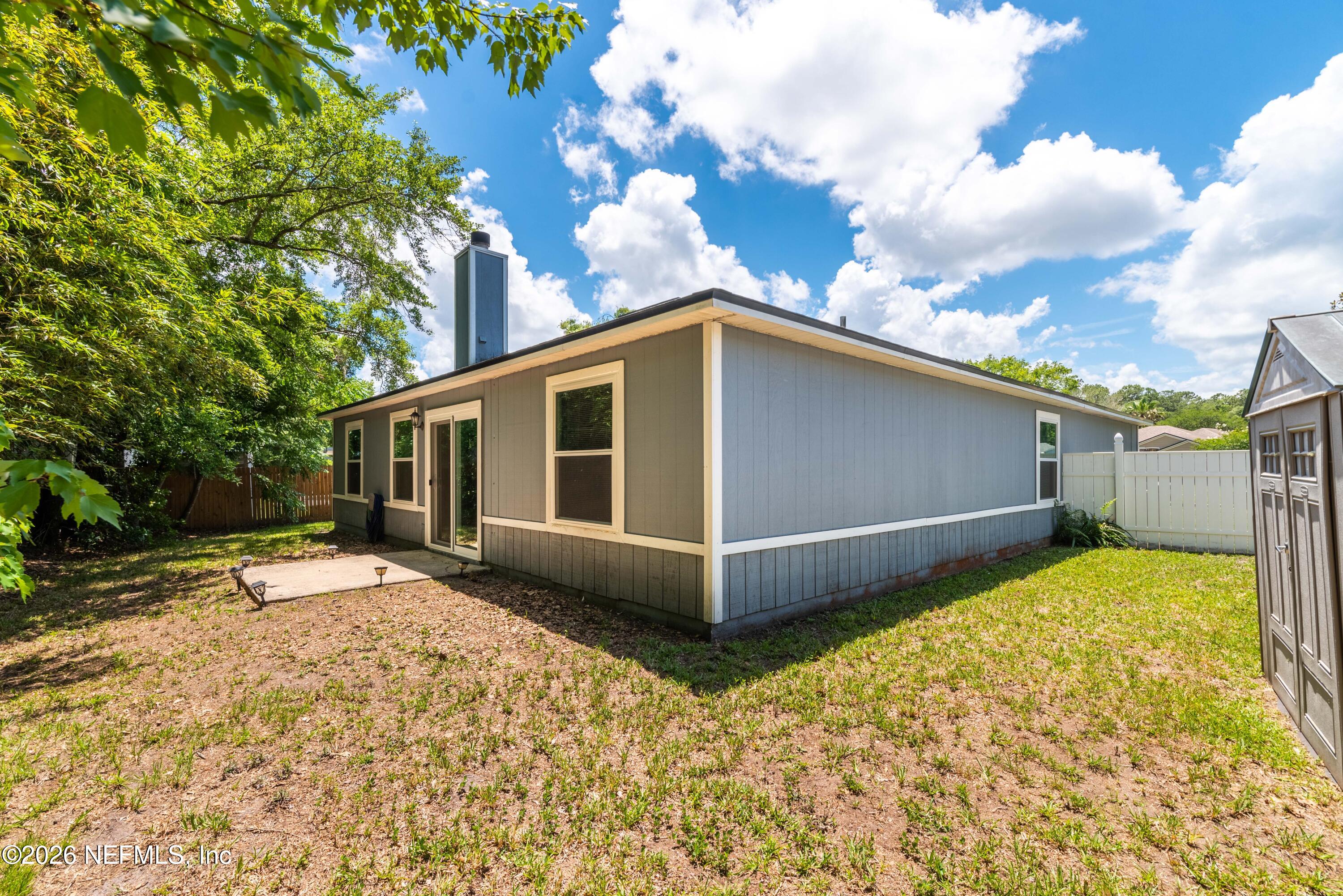 1563 Graduation Lane Middleburg, FL 32068 - Photo 23 of 27 1563 Graduation Ln-26