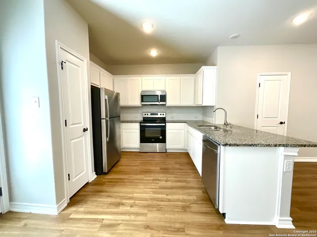 $1,499 | 10346 Lynwood Branch, Unit 102, San Antonio, TX 78245