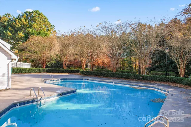 $225,000 | 12318 Hennigan Pl Lane, Charlotte, NC 28214