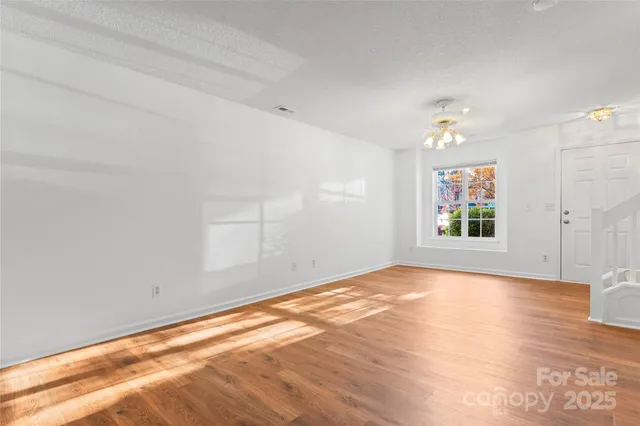 $225,000 | 12318 Hennigan Pl Lane, Charlotte, NC 28214