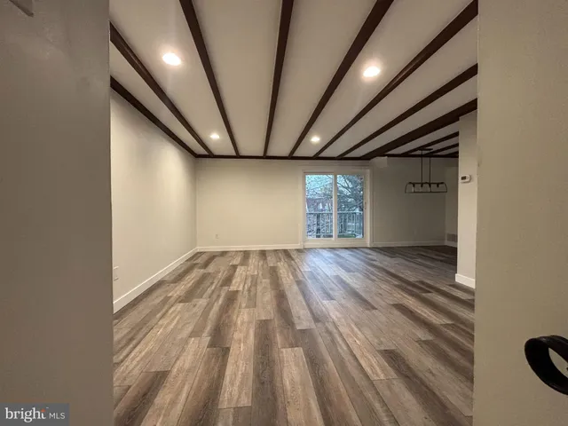 $1,800 | 885 North York Road, Unit 4B, Warminster, PA 18974