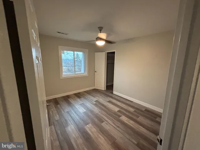 $1,800 | 885 North York Road, Unit 4B, Warminster, PA 18974