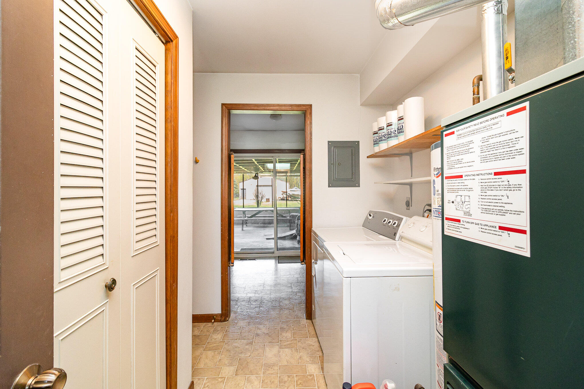 274 Highway 2 Hebron, IN 46341 - Photo 13 of 18 a utility room with dryer and washer