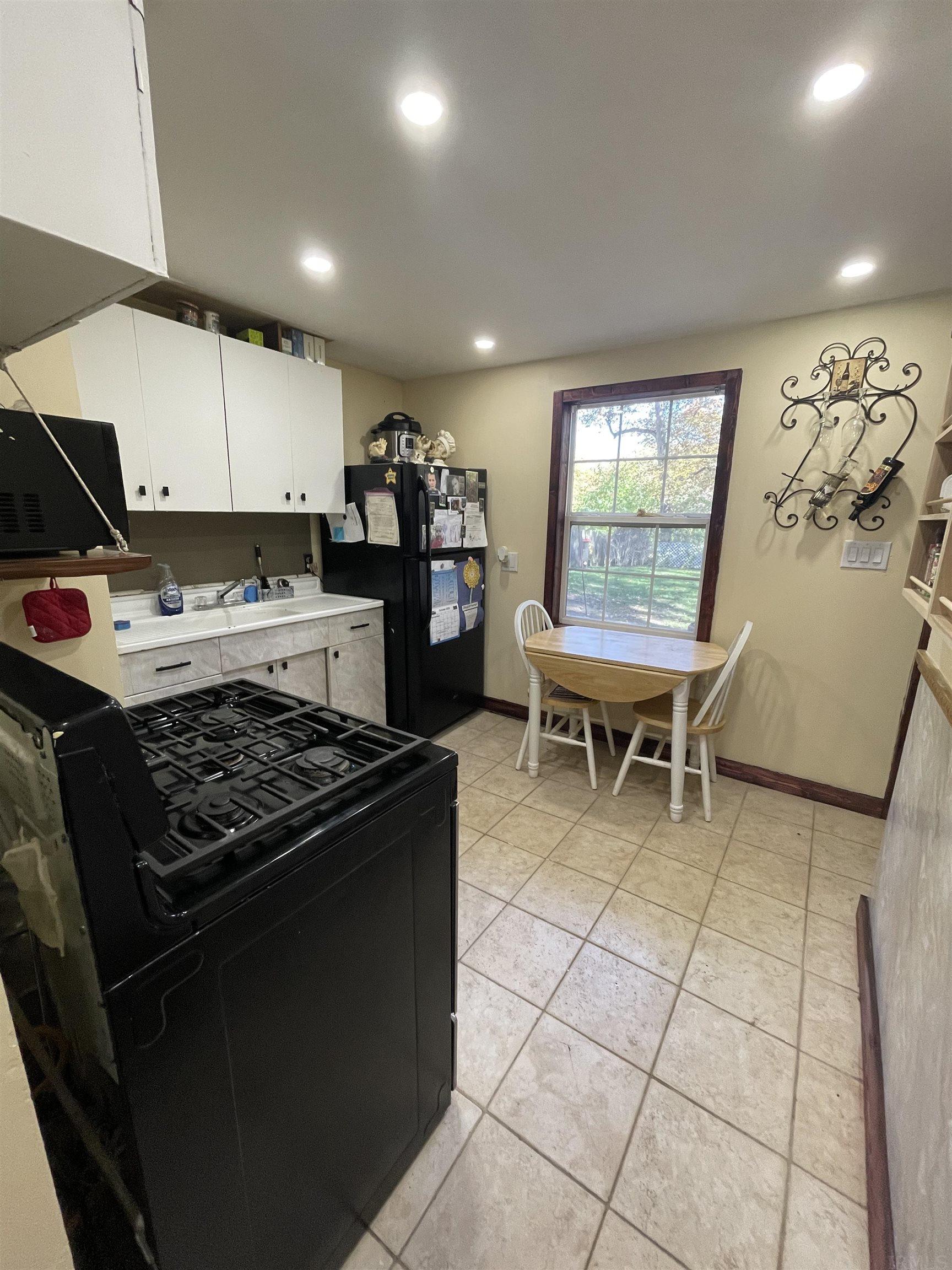 55466 Butternut Road South Bend, IN 46628 - Photo 11 of 23