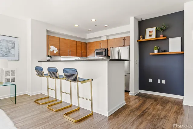 $649,000 | 200 2nd Street, Unit 401, Oakland, CA 94607