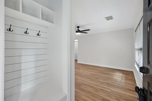 $3,100 | 341 West Coleman Boulevard, Unit G, Mount Pleasant, SC 29464