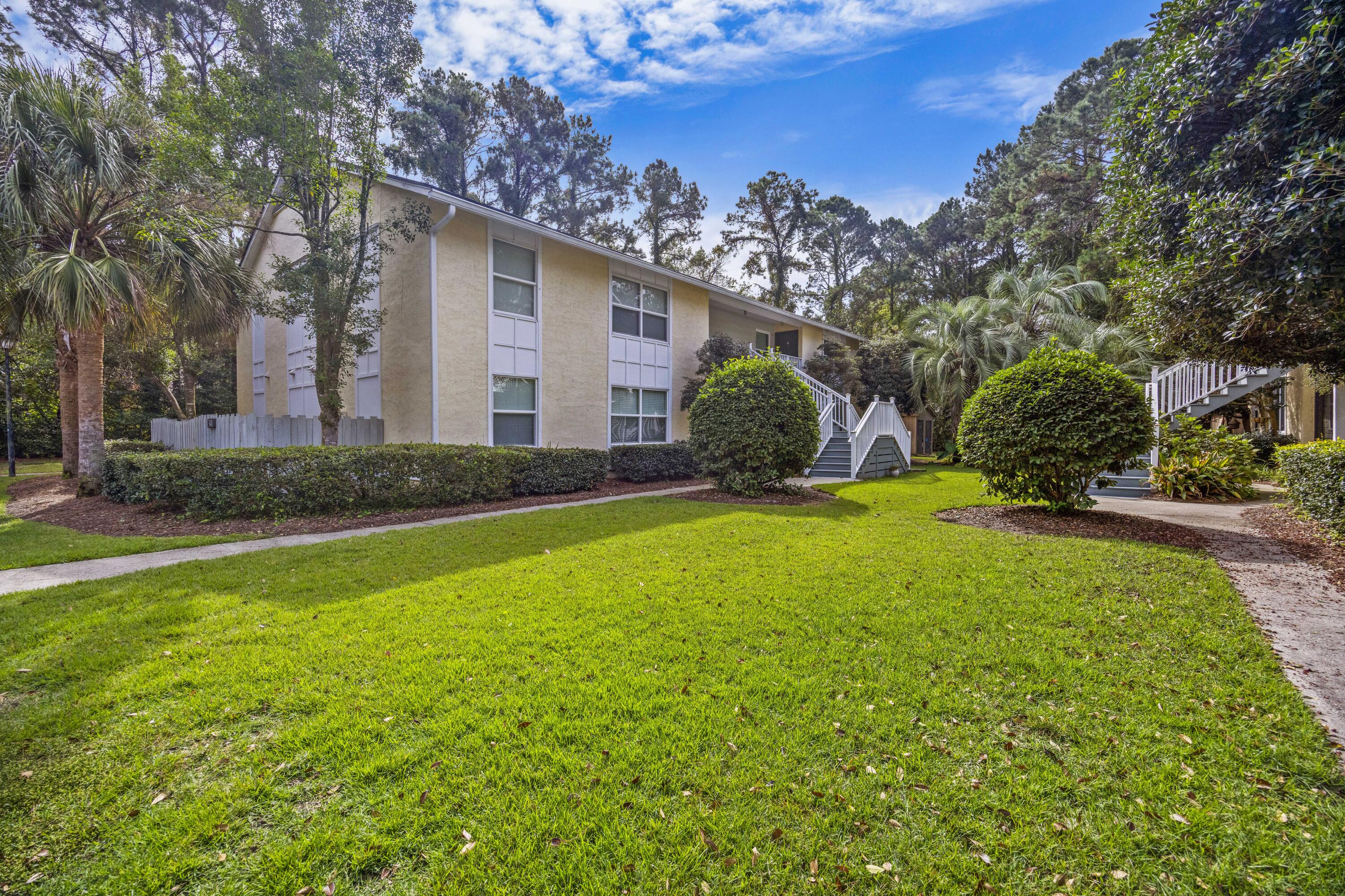 341 West Coleman Boulevard, Unit G Mount Pleasant, SC 29464 - Photo 25 of 26 243A1673