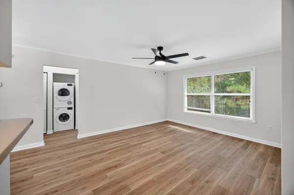 $3,100 | 341 West Coleman Boulevard, Unit G, Mount Pleasant, SC 29464