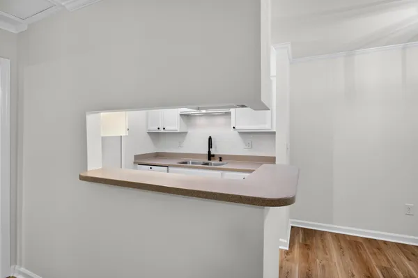 $3,100 | 341 West Coleman Boulevard, Unit G, Mount Pleasant, SC 29464