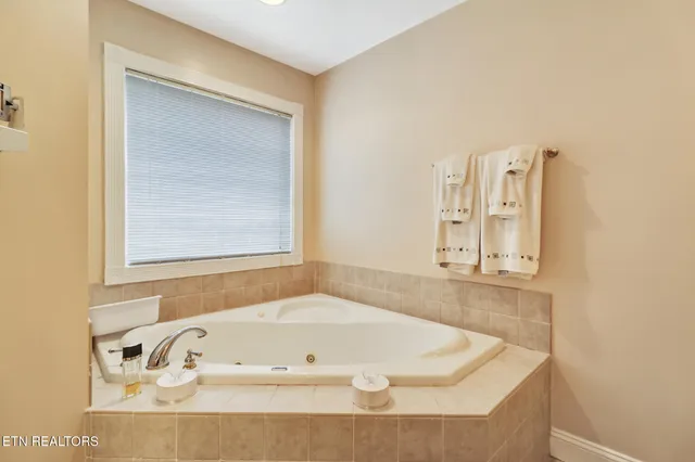 $639,000 | 281 Hatler Road, Crossville, TN 38555