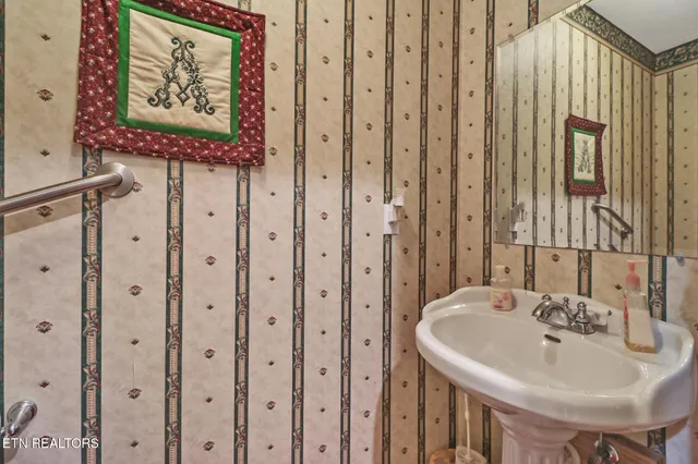 $639,000 | 281 Hatler Road, Crossville, TN 38555