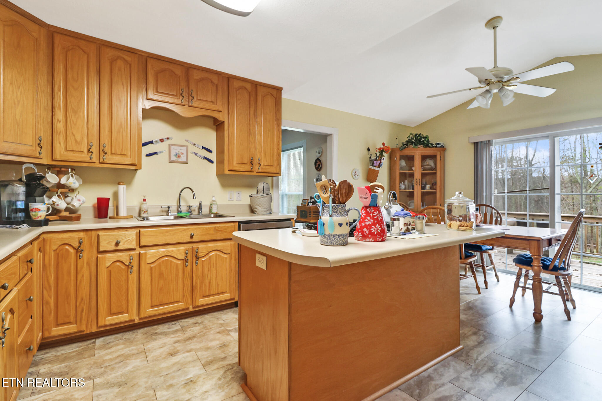 281 Hatler Road Crossville, TN 38555 - Photo 6 of 48 if1a7876-if1a7880