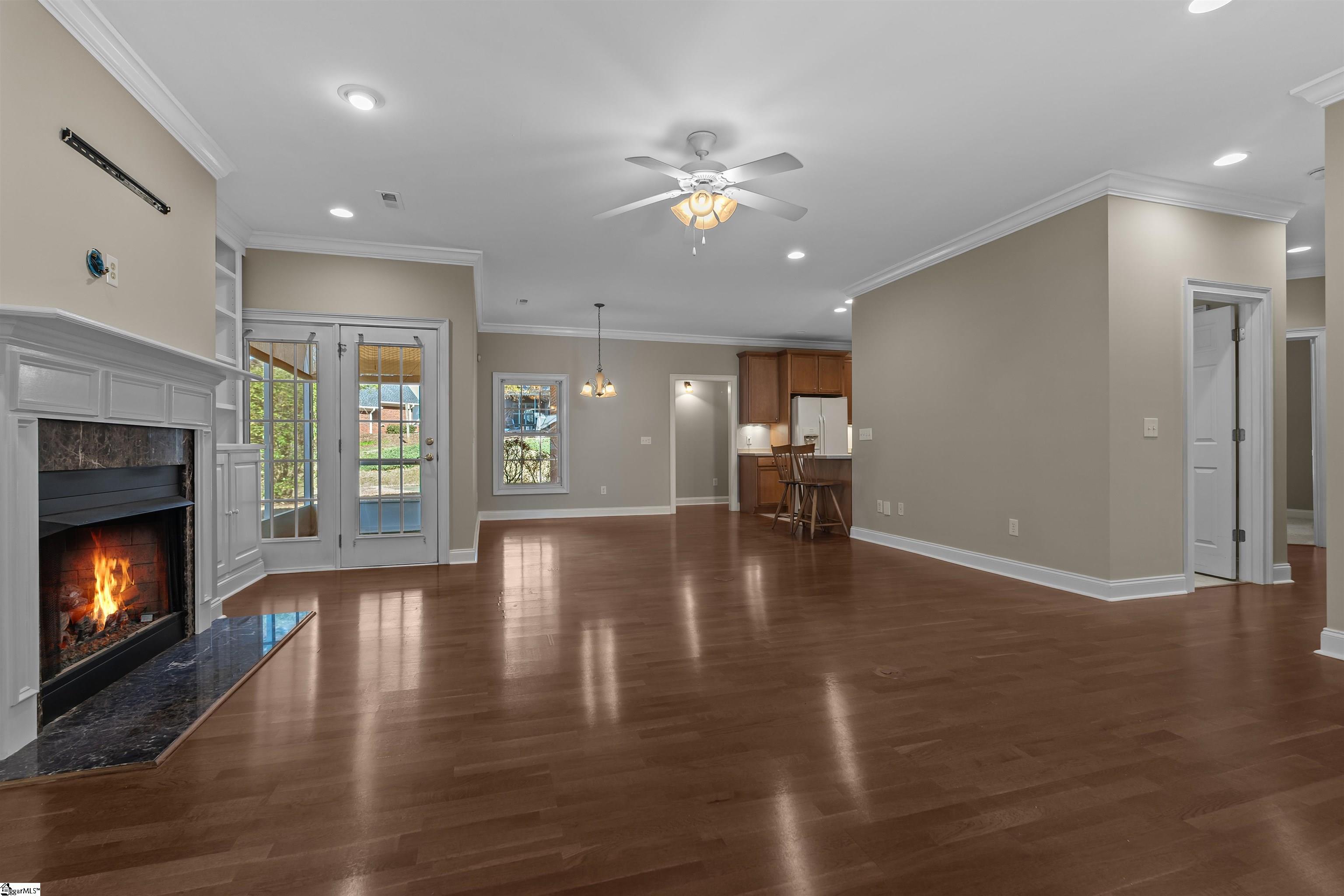 204 Steepleton Way Seneca, SC 29672 - Photo 5 of 42