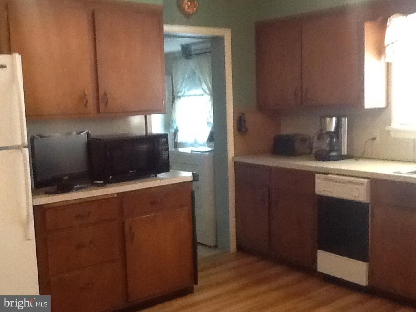 126 Heulings Avenue Riverside, NJ 08075 - Photo 9 of 17