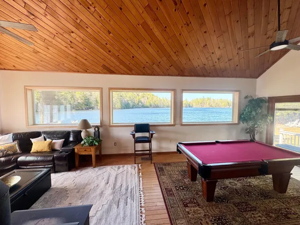$2,500,000 | 87 Collins Brook Road, Meredith, NH 03253