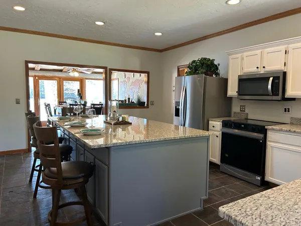 $2,500,000 | 87 Collins Brook Road, Meredith, NH 03253