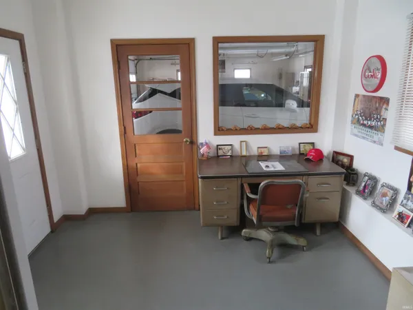 $305,000 | 3473 North Ew Road, Kokomo, IN 46901