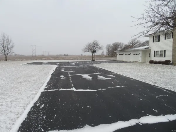 $305,000 | 3473 North Ew Road, Kokomo, IN 46901