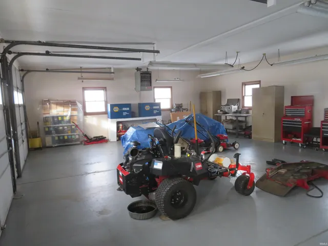 $305,000 | 3473 North Ew Road, Kokomo, IN 46901