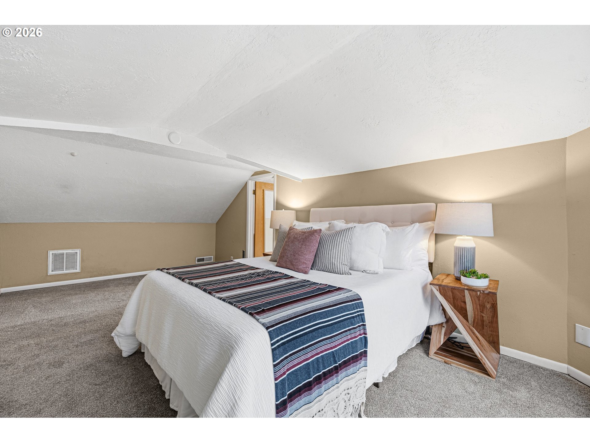 4545 Southwest Taylors Ferry Road Portland, OR 97219 - Photo 22 of 28 Gallery Image 22