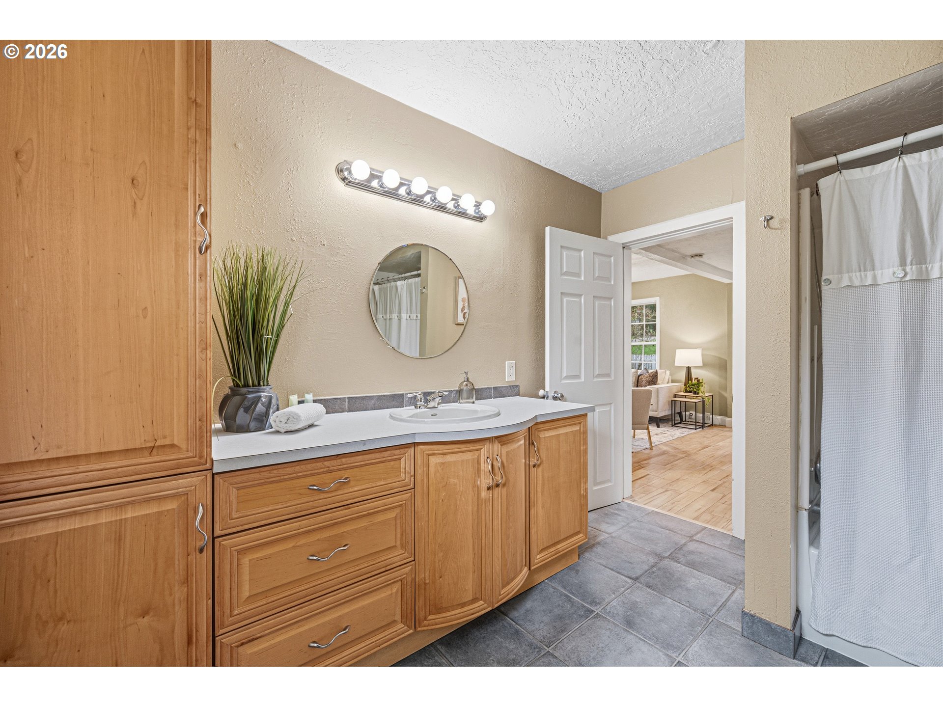 4545 Southwest Taylors Ferry Road Portland, OR 97219 - Photo 10 of 28 Bathroom