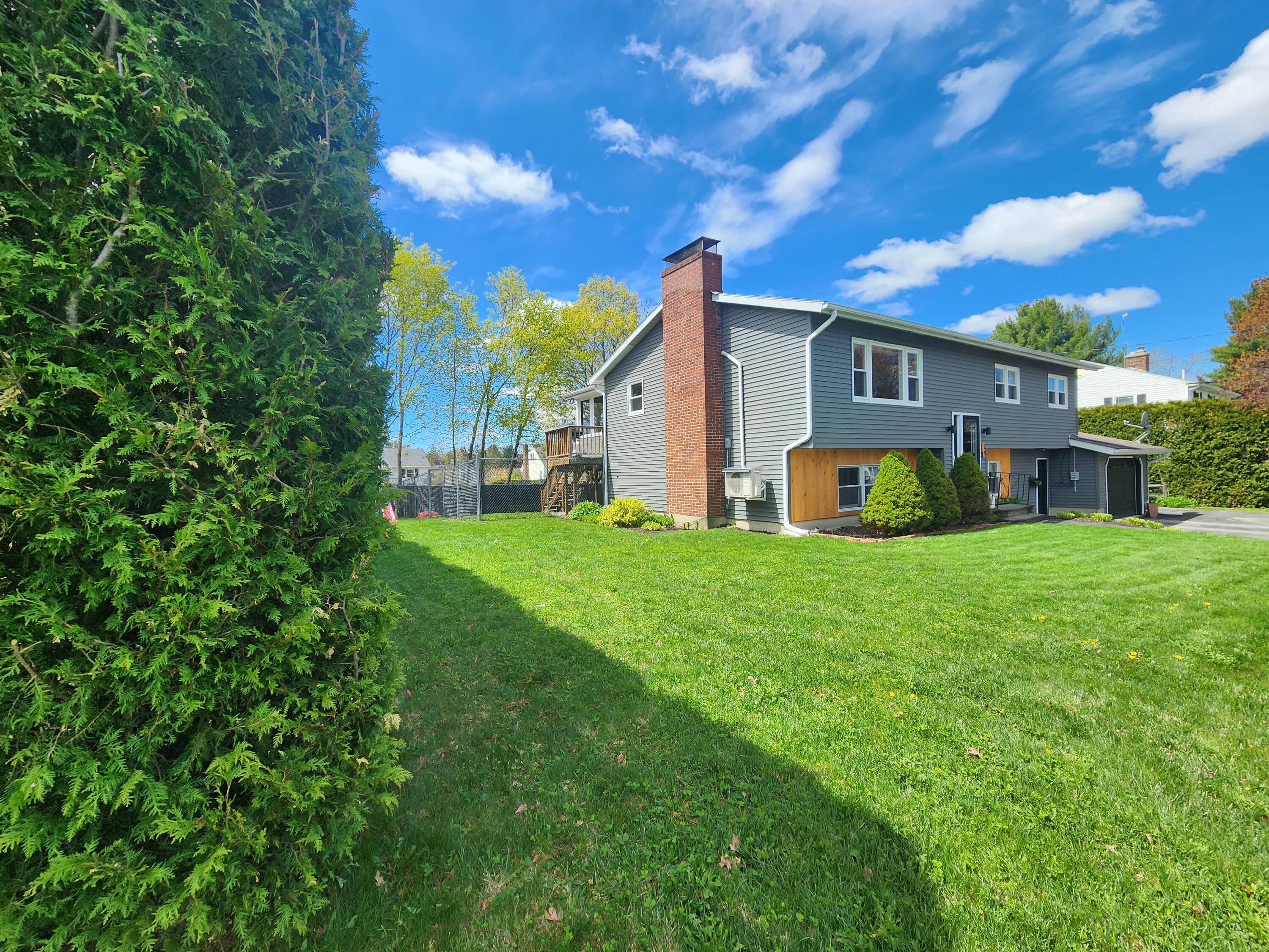 79 Sunset Strip Brewer, ME 04412 - Photo 1 of 45 1.1