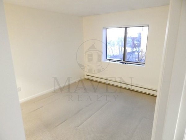 10 Roberts Street, Unit 33 Somerville, MA 02145 - Photo 5 of 12