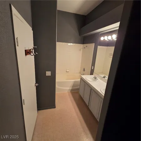$184,900 | 2110 Los Feliz Street, Unit 2067, Las Vegas, NV 89156