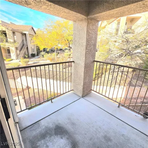 $199,900 | 2110 Los Feliz Street, Unit 2067, Las Vegas, NV 89156