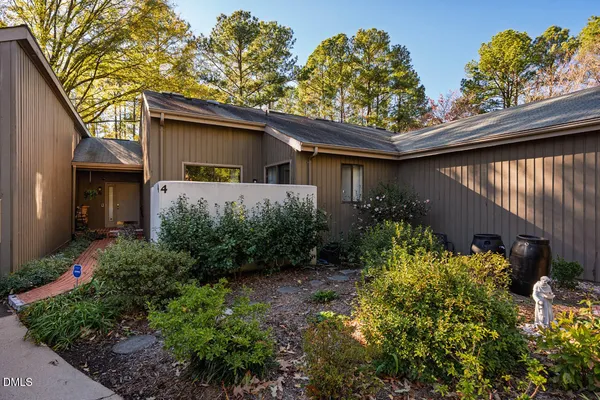 $450,000 | 4 Wellesley Place, Chapel Hill, NC 27517