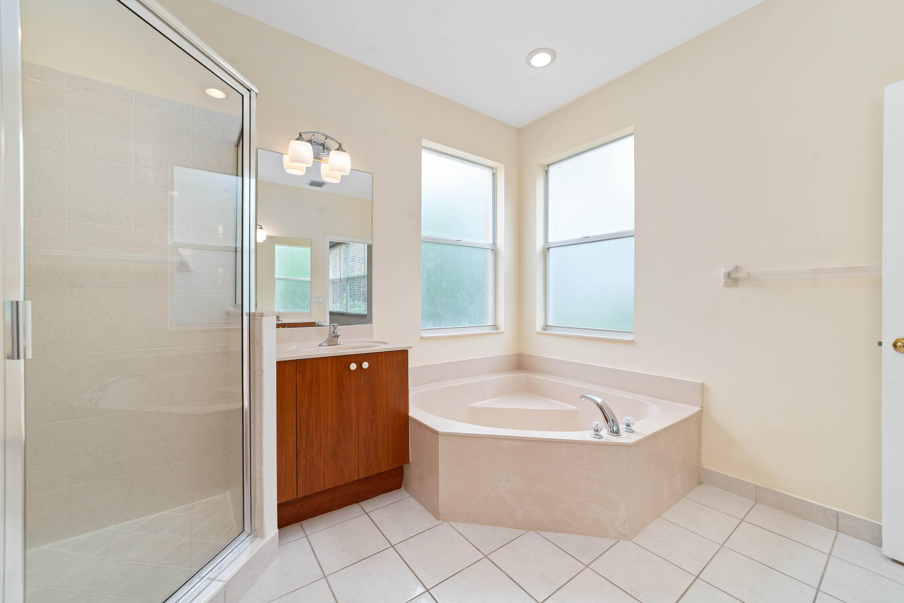 6004 Spring Lake Terrace Fort Pierce, FL 34951 - Photo 31 of 52 DSC01557