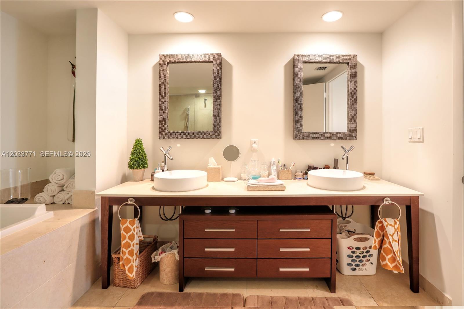 495 Brickell Avenue, Unit 4703 Miami, FL 33131 - Photo 8 of 10
