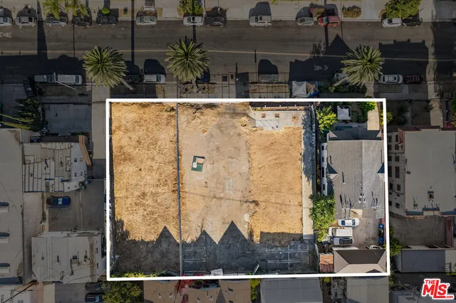 a front view of a house with garage