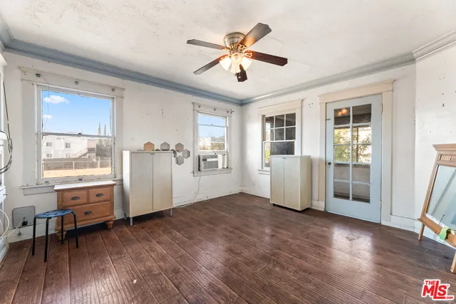 $4,000,000 | 1011 North Heliotrope Drive, Los Angeles, CA 90029