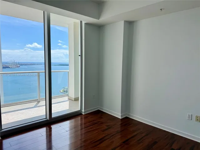 $640,000 | 300 South Biscayne Boulevard, Unit 3014, Miami, FL 33131