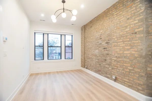 $2,950 | 3251 West Belden Avenue, Unit 3W, Chicago, IL 60647
