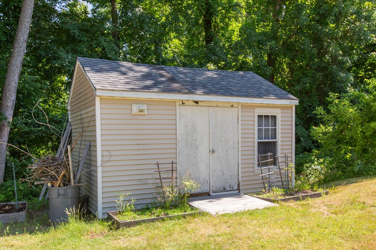 4 Florence Street Derry, NH 03038 - Photo 28 of 35 Gallery Image 28
