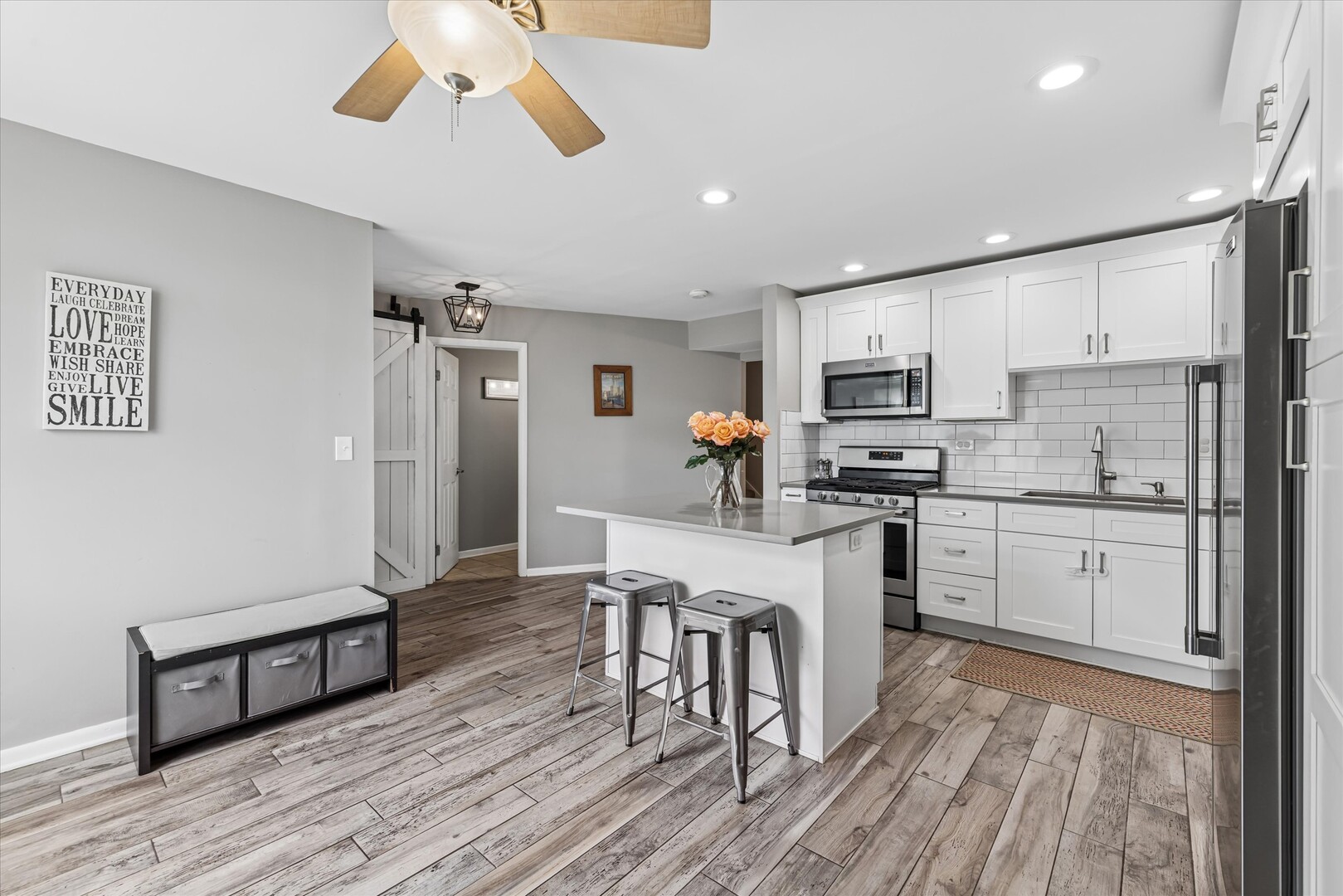 20 Oak Tree Court, Unit 20 Elmhurst, IL 60126 - Photo 8 of 35
