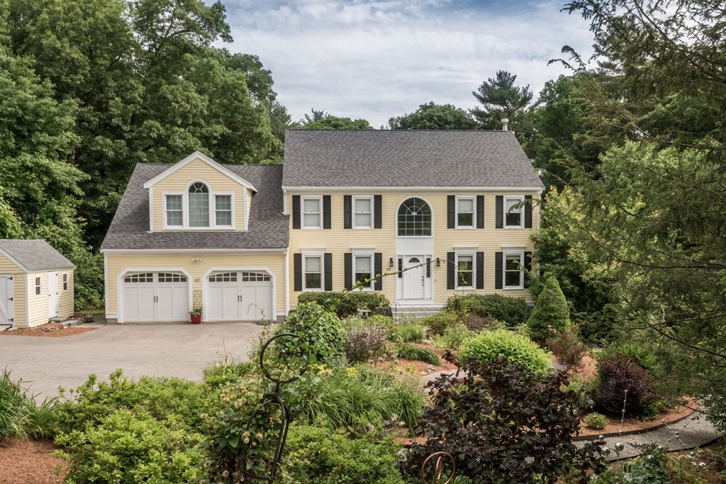 62 Ashcroft Road Sharon, MA 02067 - Photo 1 of 10 Gallery Image 1